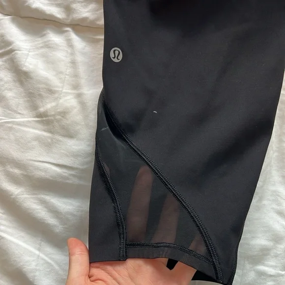 Lululemon Cropped Leggings - Picture 4 of 6